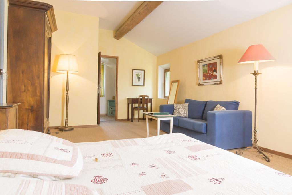 Bed and Breakfast Mas Montluzia Cascastel-des-Corbières Exterior foto